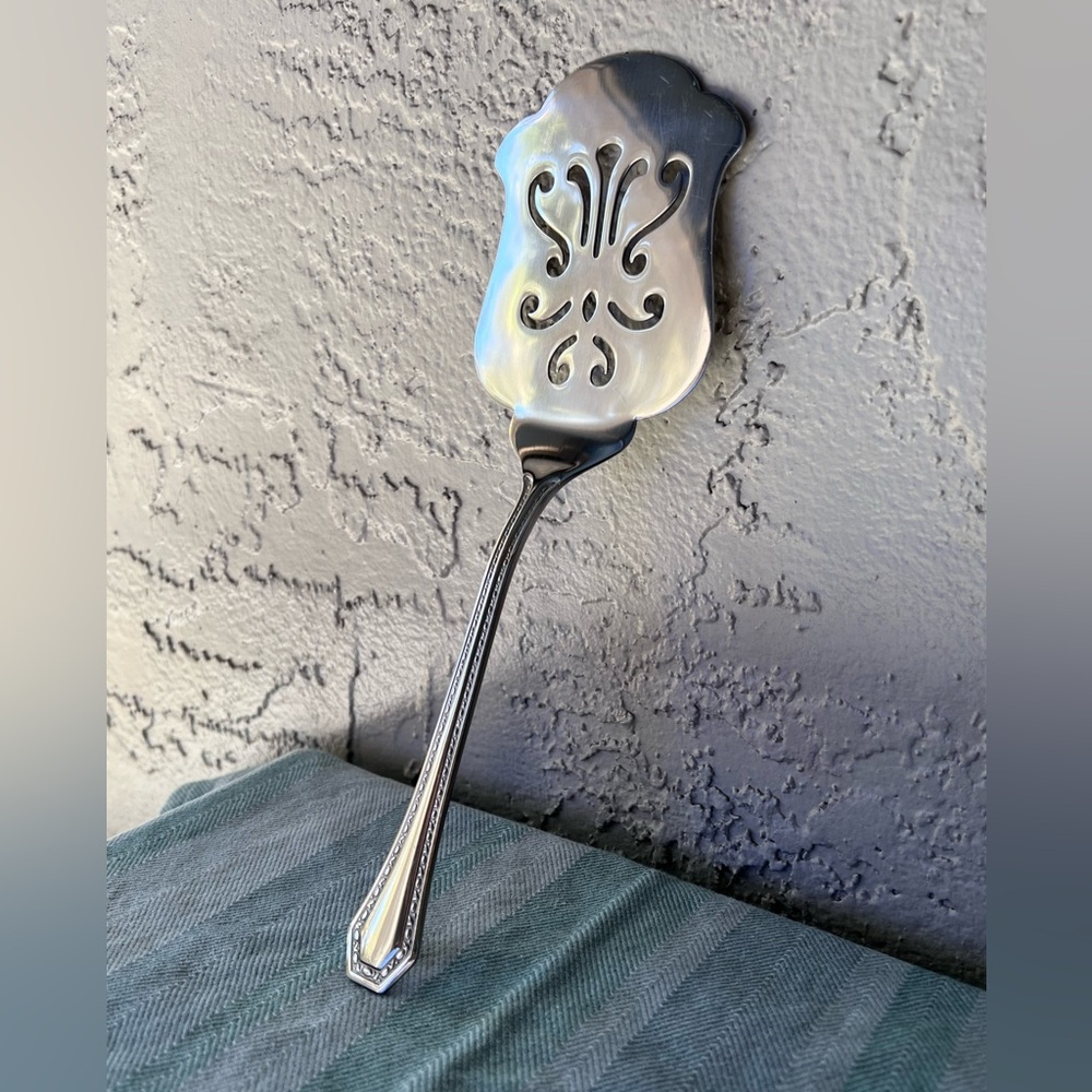 Reed & Barton Sussex Stainless Pierced Asparagus Server Serving Spoon Vintage
